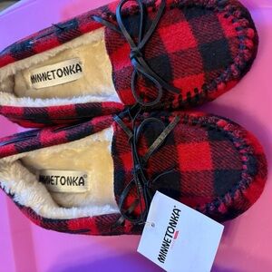 Minnetonka Kids Red and Black Buffalo Plaid Fleece-Lined Moccasin Slippers